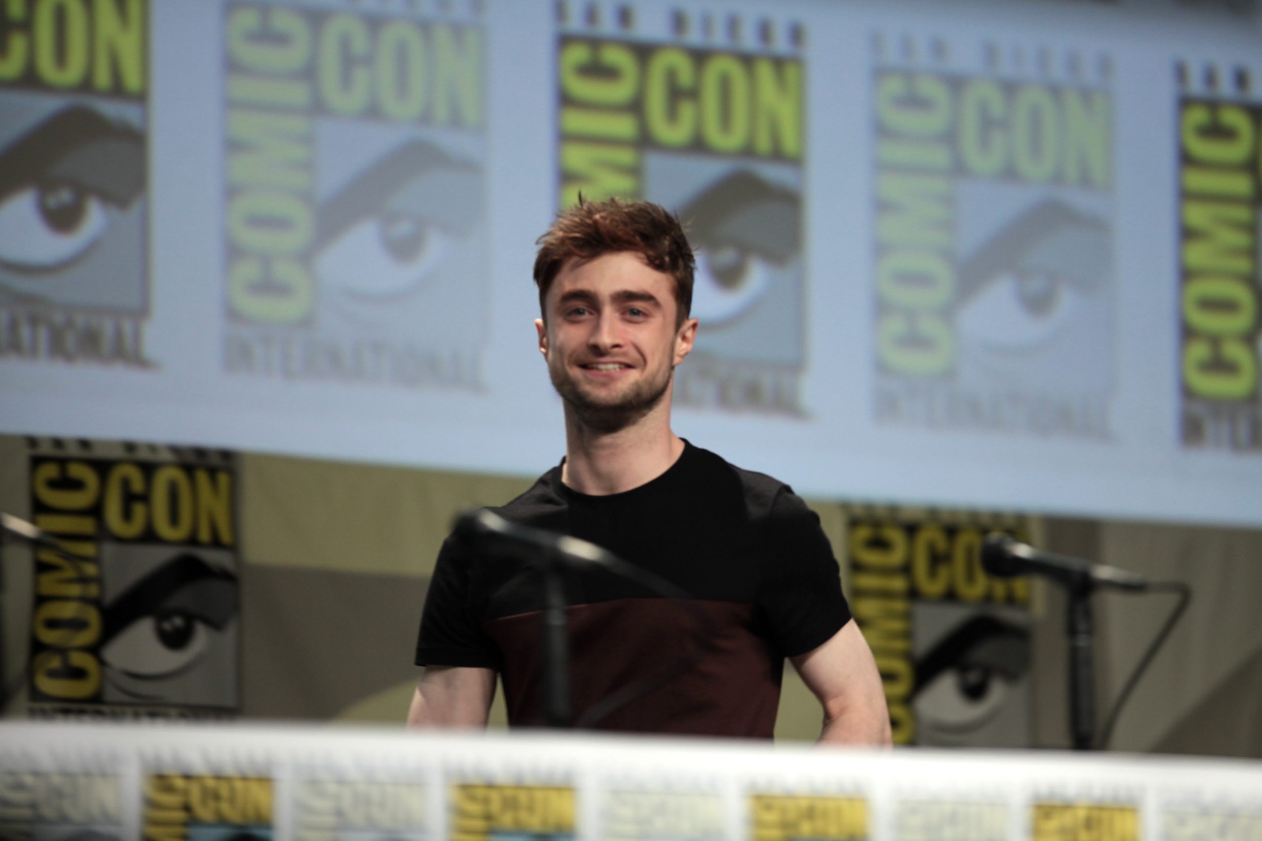 Daniel Radcliffe podczas Comic-Con w 2014 roku, zdjęcie ilustracyjne do Weird