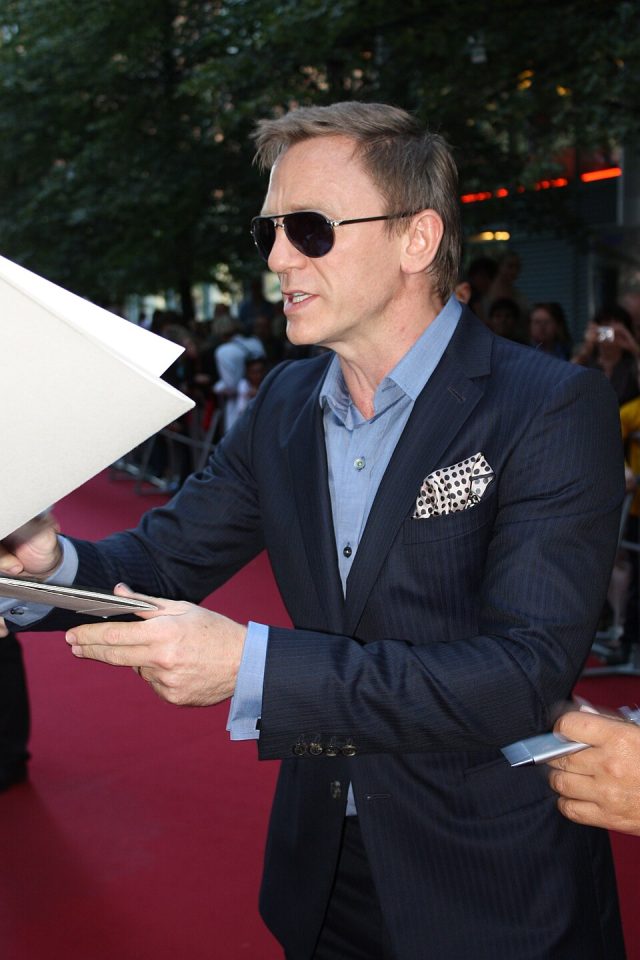 Daniel Craig