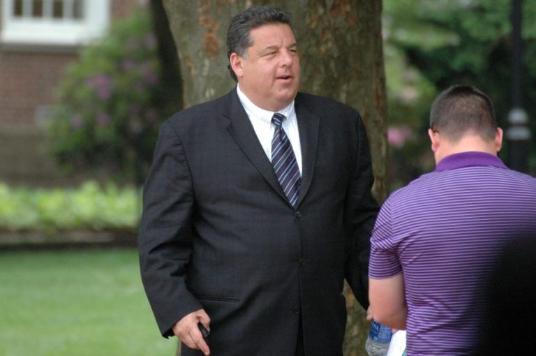 Steve Schirripa