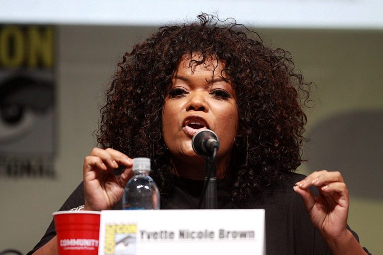 Yvette Nicole Brown