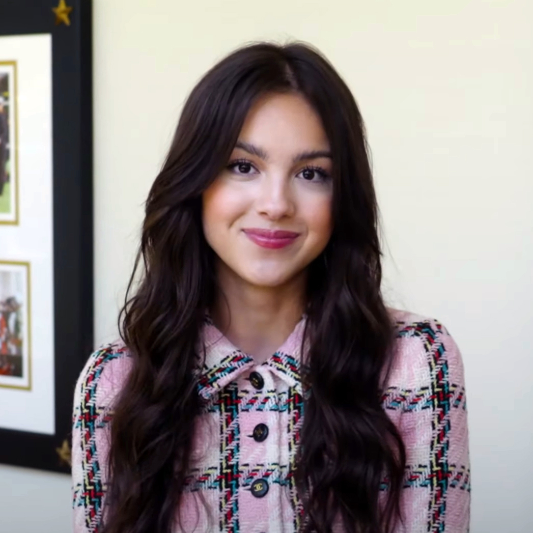 Olivia Rodrigo w Białym Domu w Waszyngtonie 14 lipca 2021 roku, kadr z nagrania personelu Białego Domu