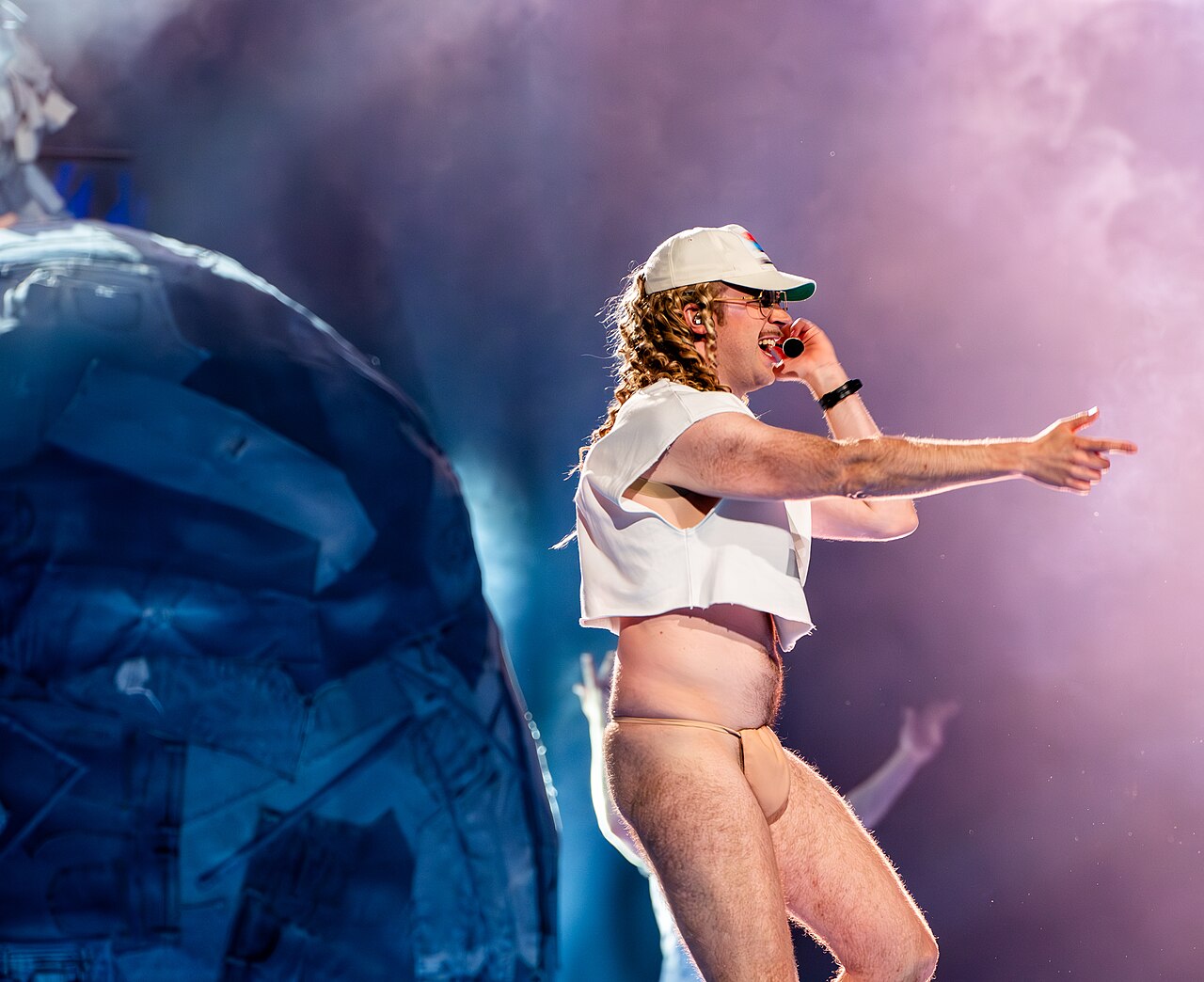 Windows95man i scena Eurowizji 2024 - próba półfinału Windows95man na próbie pierwszego półfinału Eurowizji 2024 w Malmö z rozbudowaną sceniczną konstrukcją